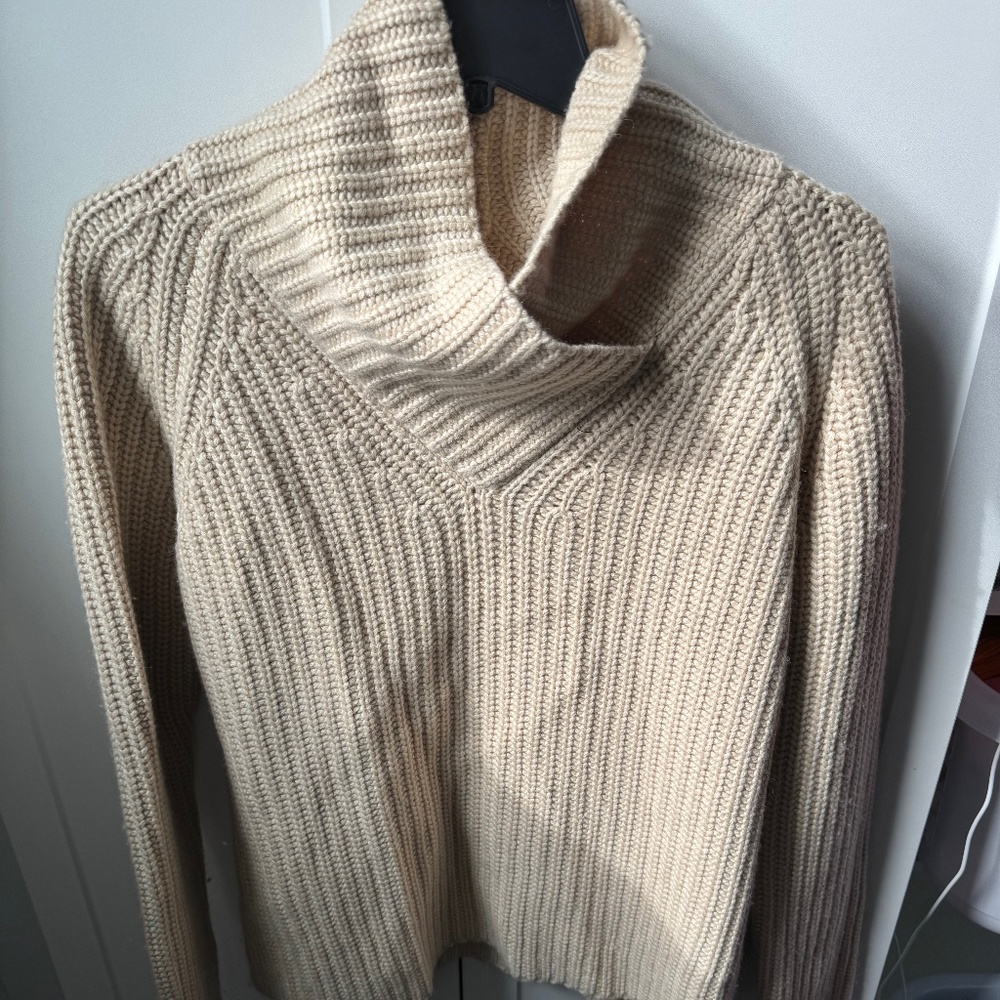 J Mclaughlin Sweater